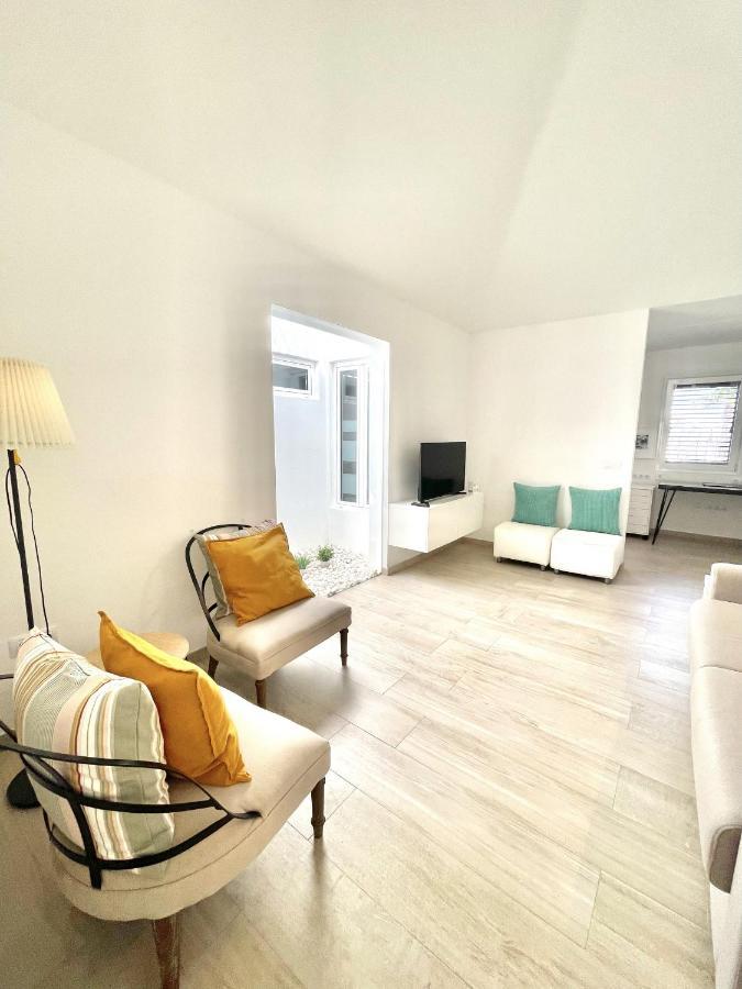 فيلا Casahost Townhouse Lise بويرتو ذيل كارمين المظهر الخارجي الصورة