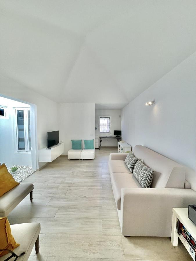 فيلا Casahost Townhouse Lise بويرتو ذيل كارمين المظهر الخارجي الصورة